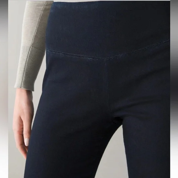 WHITE HOUSE BLACK MARKET Denim WHBM Runway Leggings 6 - Picture 2 of 10